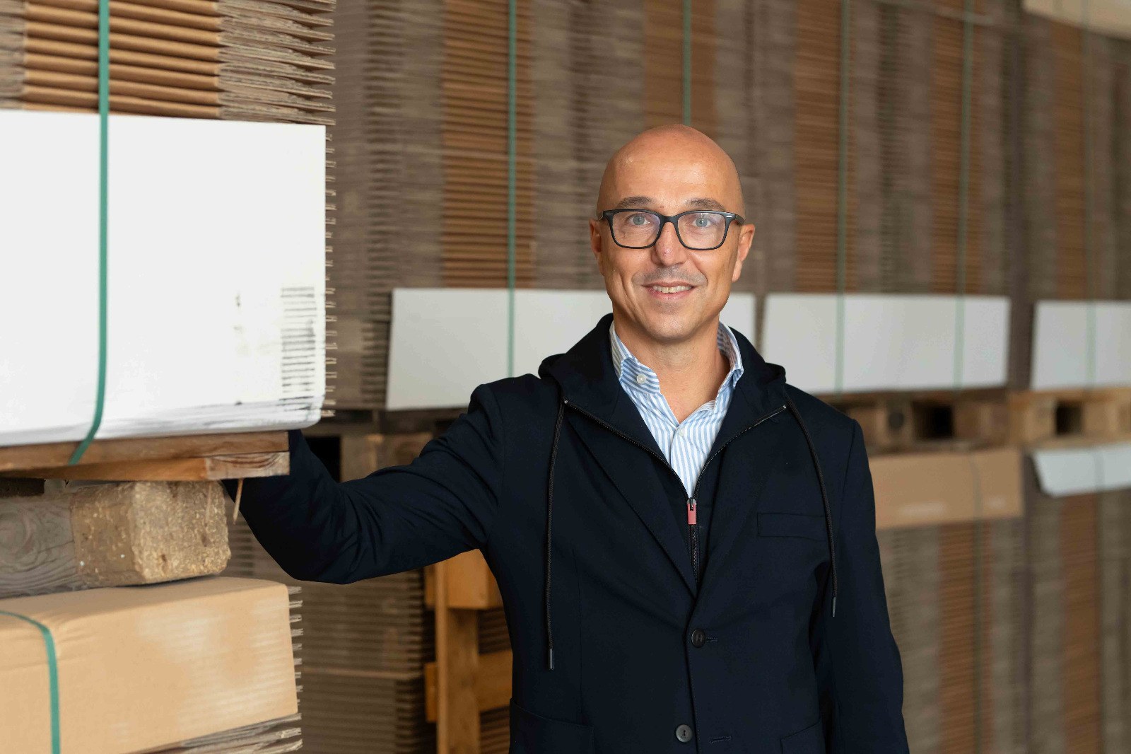 Ritratto ambientato negli spazi aziendali Piemme Packaging